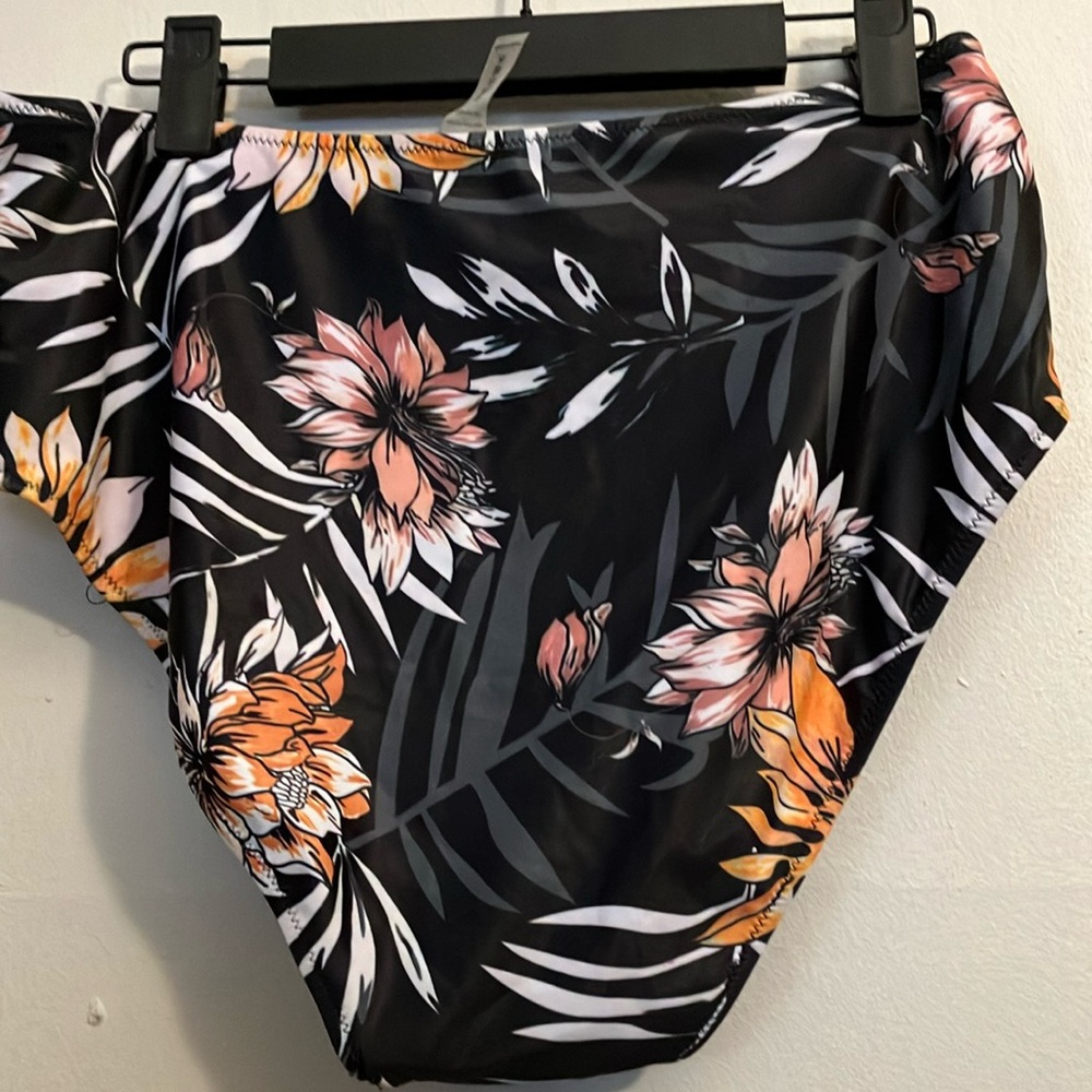 Floral High-Waisted Bikini Bottom - Picture 3 of 4